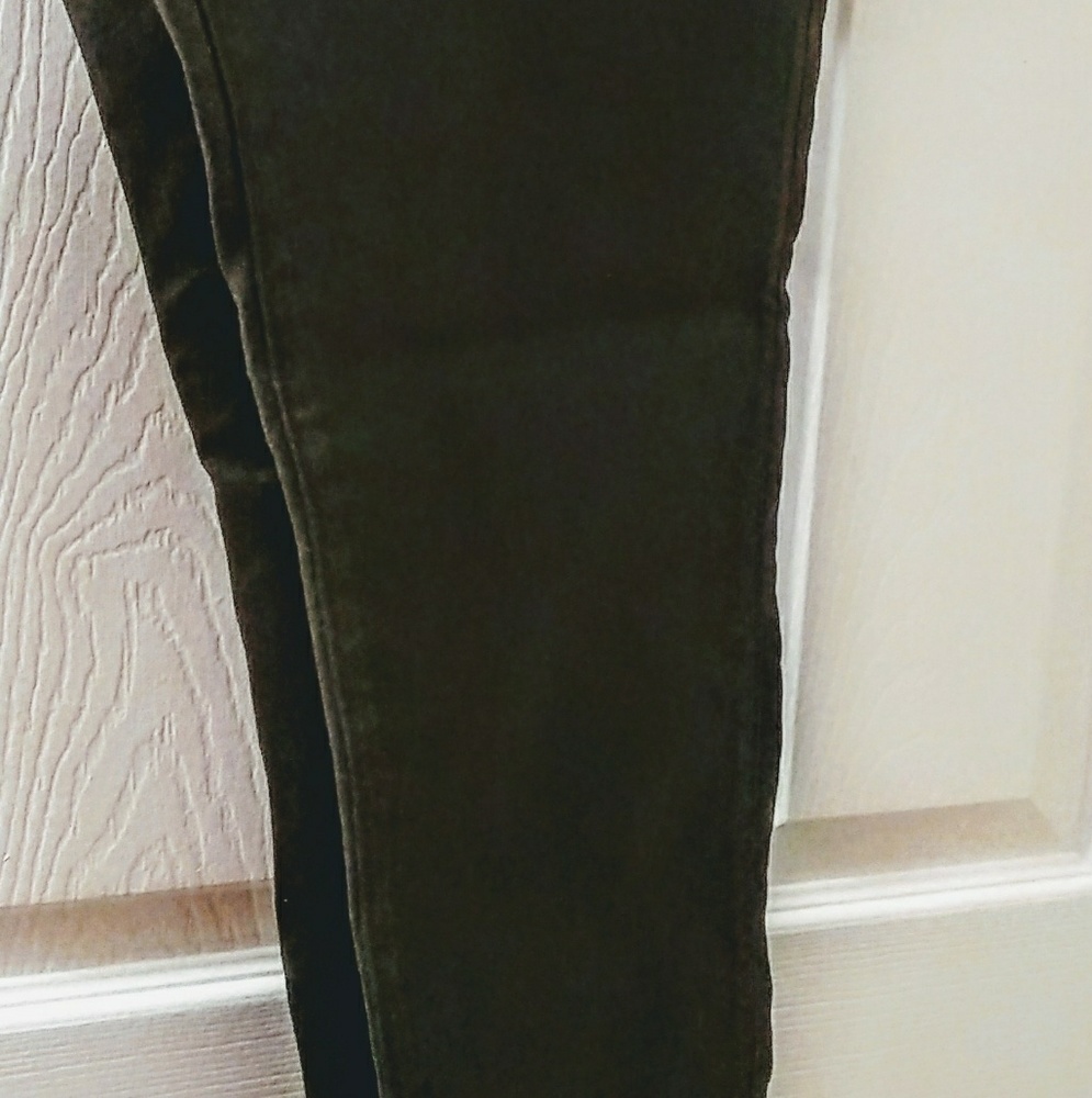 DKNY DARK GREEN...SKINNY JEANS